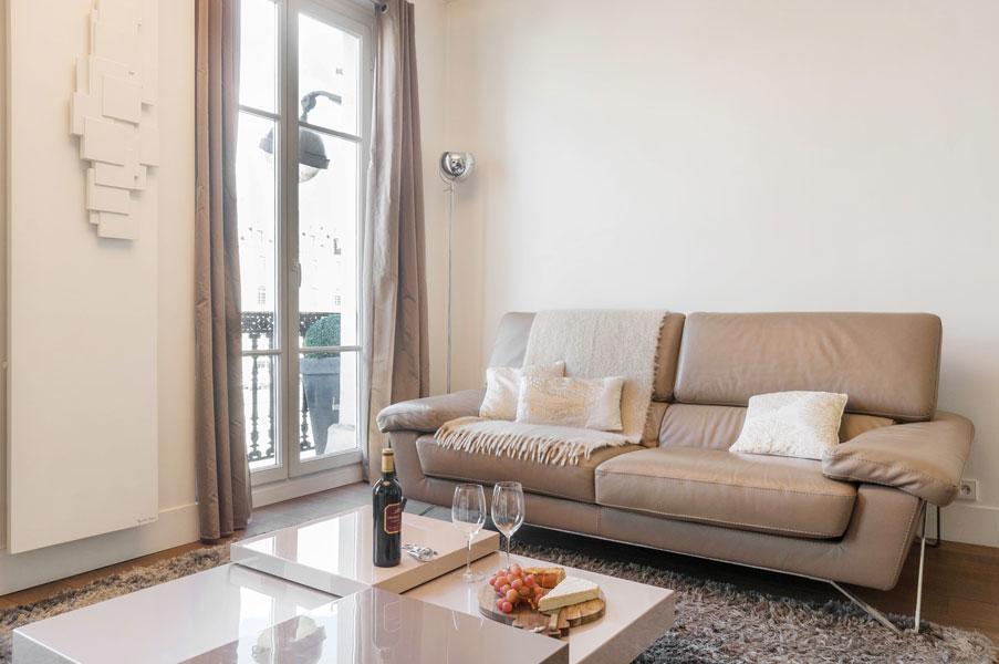 Two Bedroom Luxury - Balcony With View Of Notre Dame Parijs