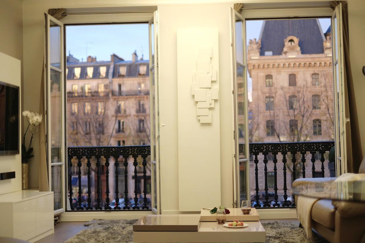 Two Bedroom Luxury - Balcony With View Of Notre Dame * Parijs
