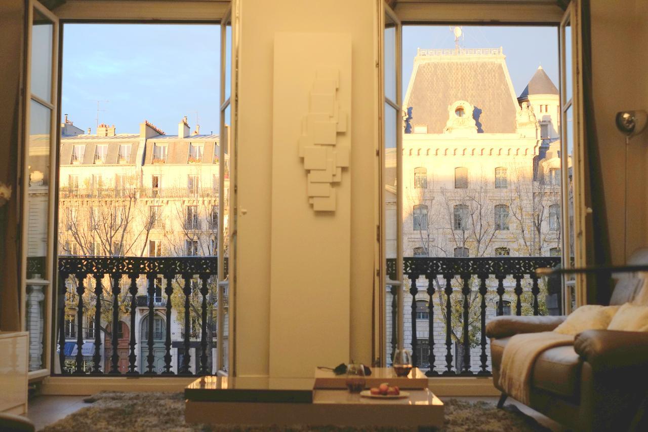 Two Bedroom Luxury - Balcony With View Of Notre Dame Apartment *