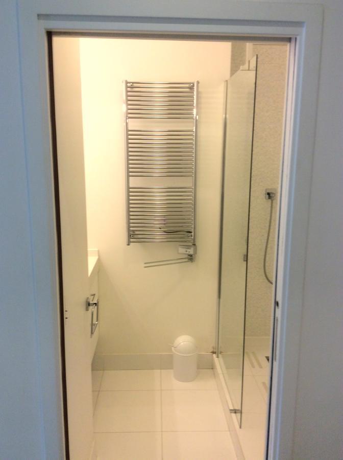 Appartement Two Bedroom Luxury - Balcony With View Of Notre Dame Parijs